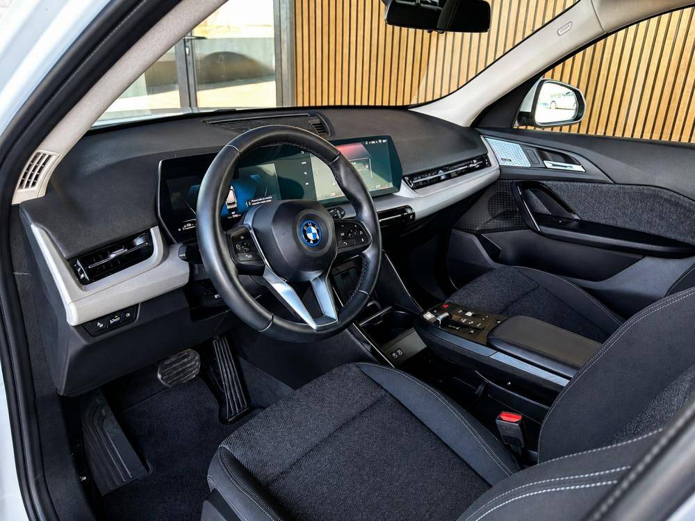 bmw-x1-2024-hibrido-a-gasolina-1499cc