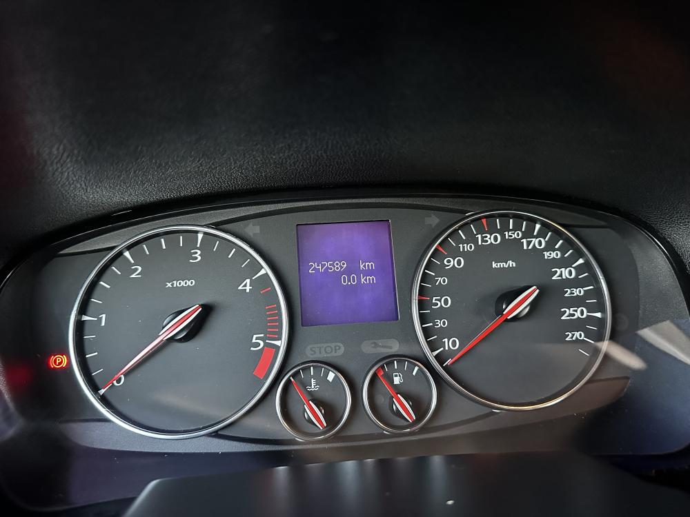 renault-laguna-break-2011-diesel-1995cc