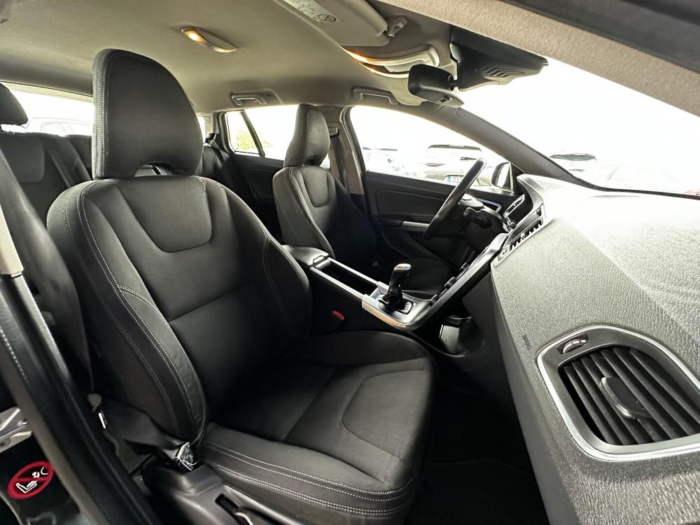 volvo-v60-2015-diesel-1969cc