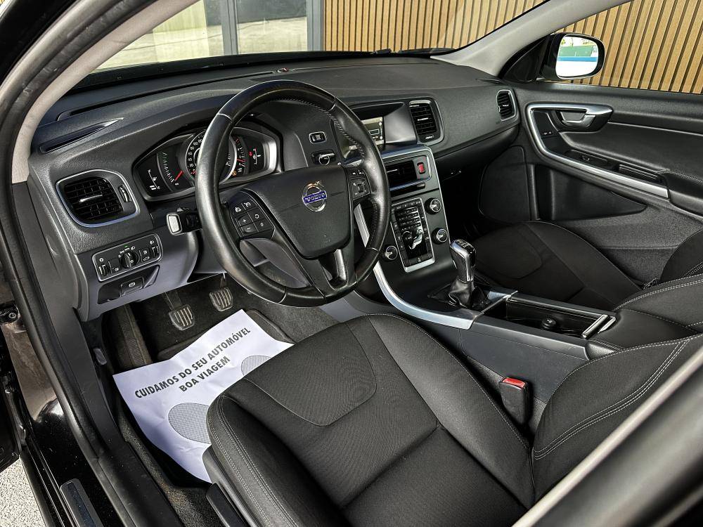 volvo-v60-2015-diesel-1969cc
