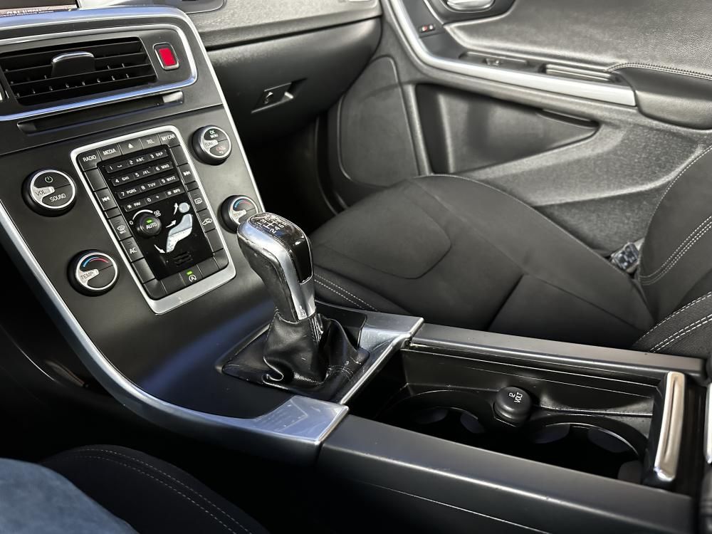 volvo-v60-2015-diesel-1969cc