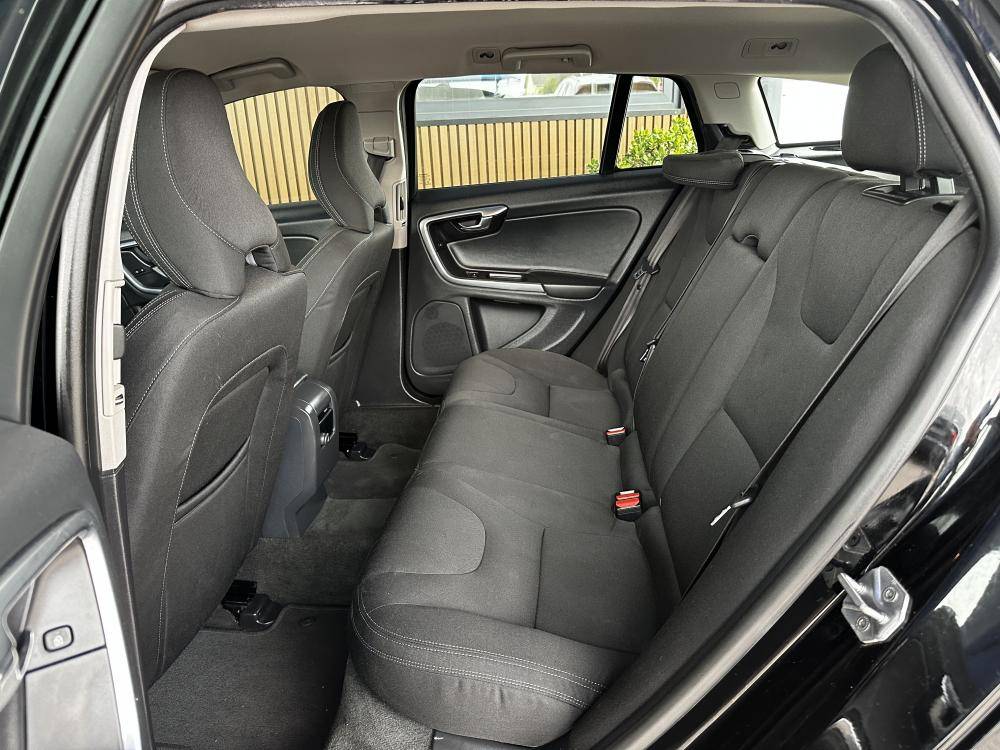 volvo-v60-2015-diesel-1969cc