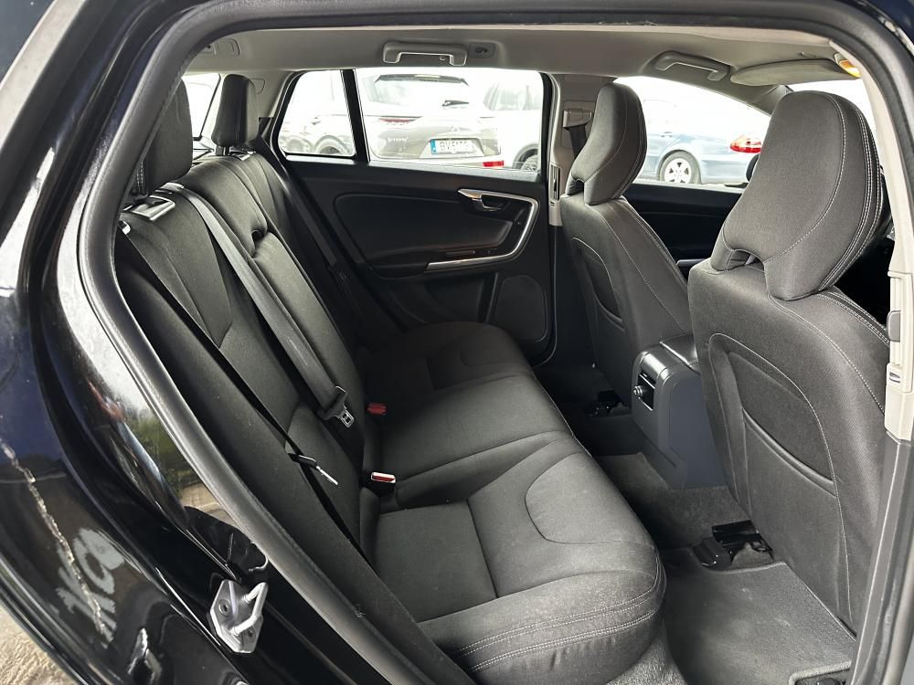 volvo-v60-2015-diesel-1969cc