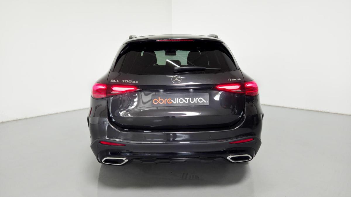 mercedes-benz-glc-2023-hibrido-a-diesel-1993cc
