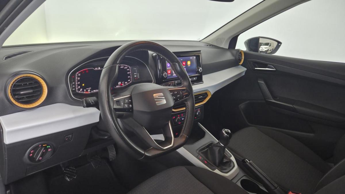seat-arona-2023-gasolina-999cc