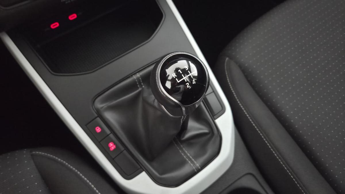 seat-arona-2023-gasolina-999cc