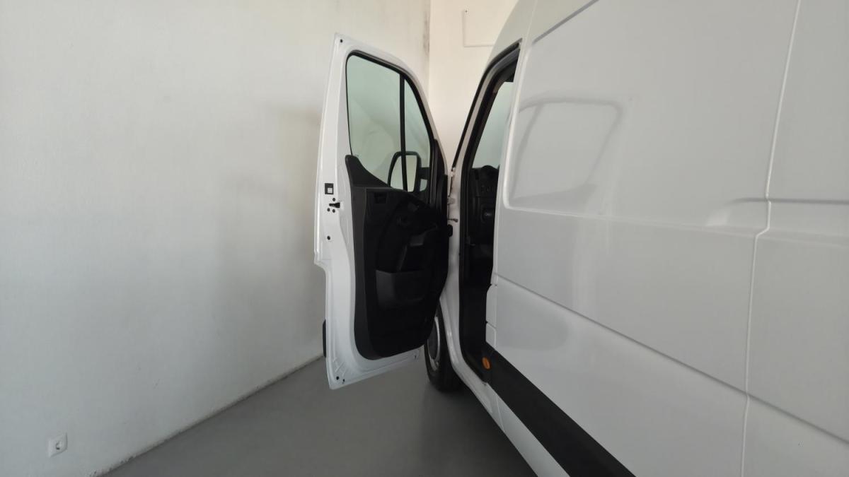 renault-master-2019-diesel-2290cc