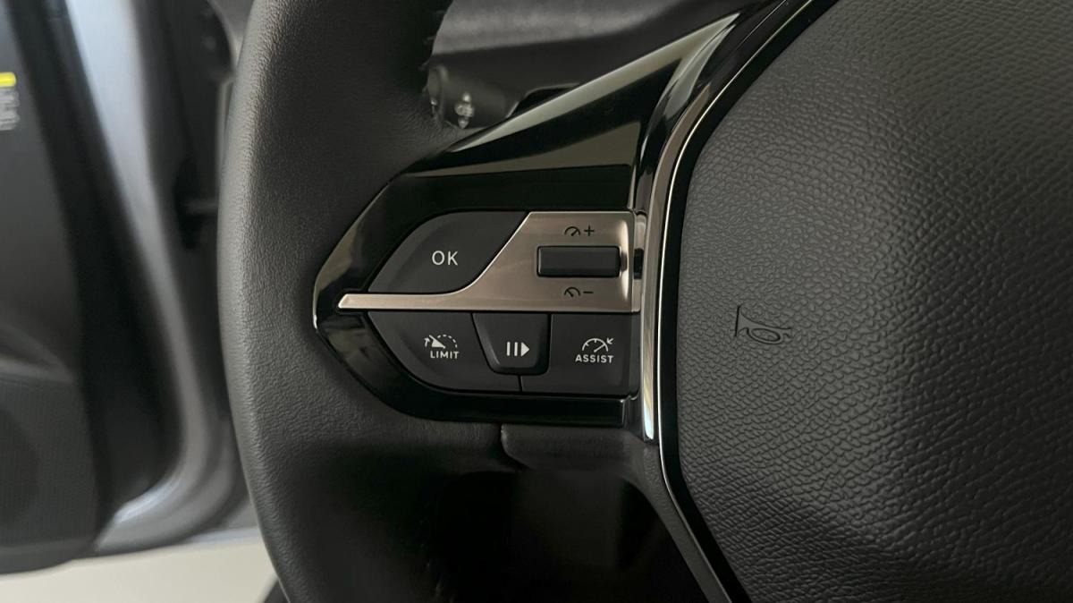 peugeot-308-sw-2024-gasolina-1199cc