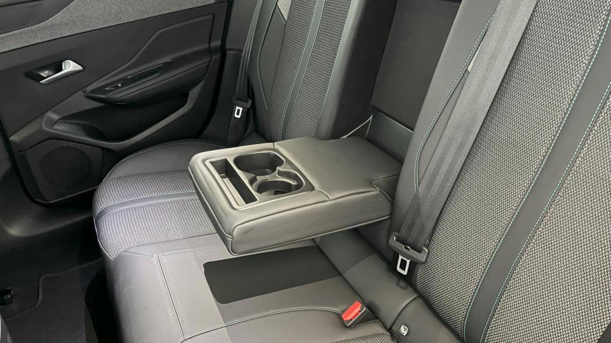 peugeot-308-sw-2024-gasolina-1199cc