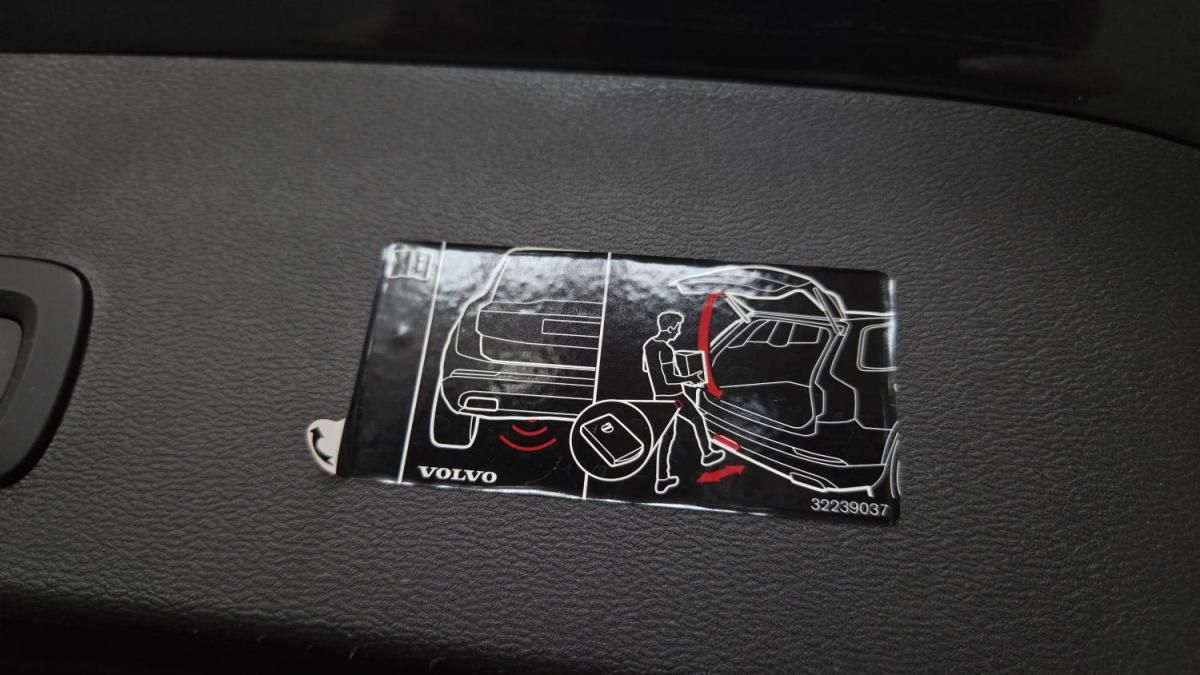 volvo-xc40-2021-hibrido-a-gasolina-1477cc