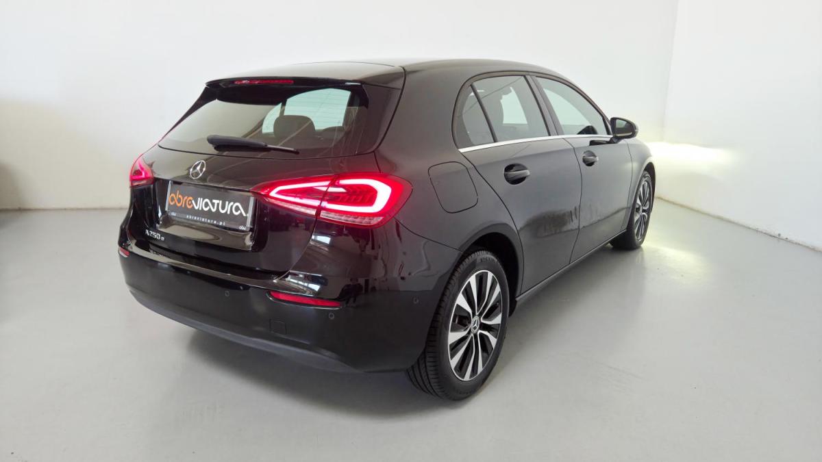 mercedes-benz-classe-a-2022-hibrido-a-gasolina-1332cc
