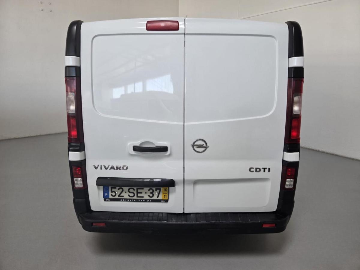 opel-vivaro-2016-diesel-1598cc