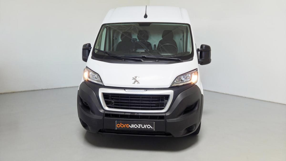 peugeot-boxer-2023-diesel-2179cc