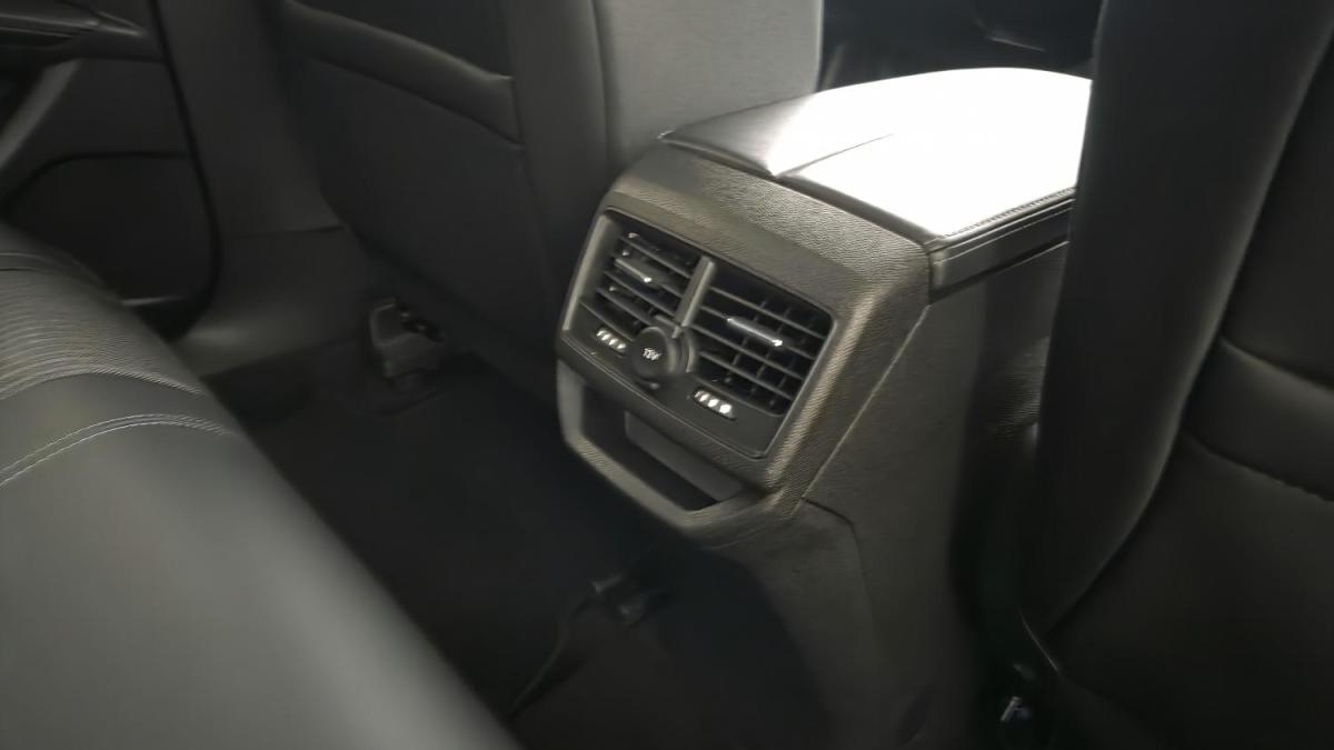 peugeot-3008-2021-hibrido-a-gasolina-1598cc