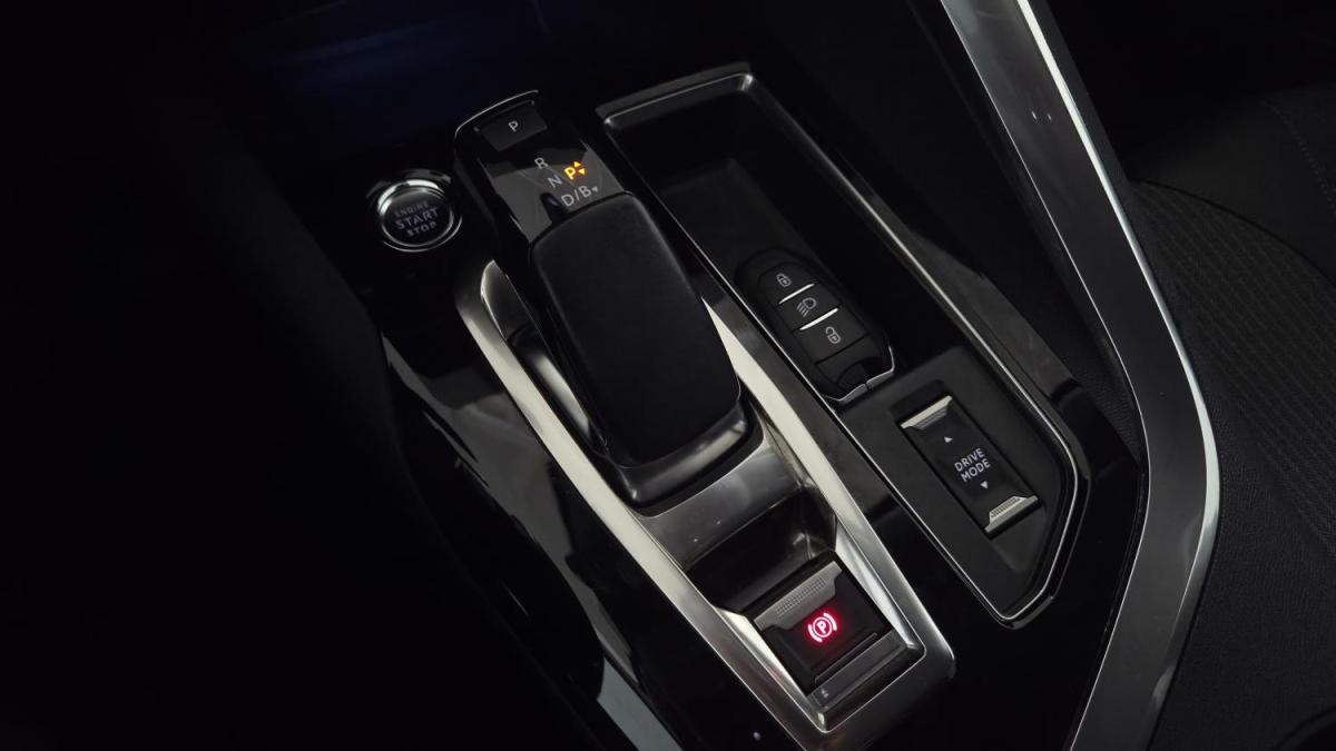 peugeot-3008-2021-hibrido-a-gasolina-1598cc
