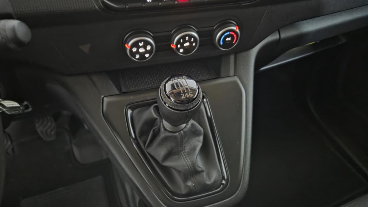 renault-kangoo-2023-diesel-1461cc
