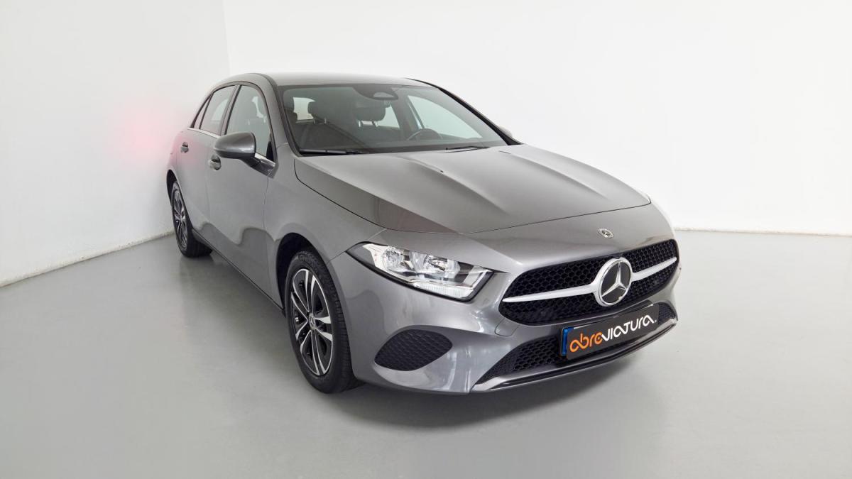 mercedes-benz-classe-a-2023-hibrido-a-gasolina-1332cc