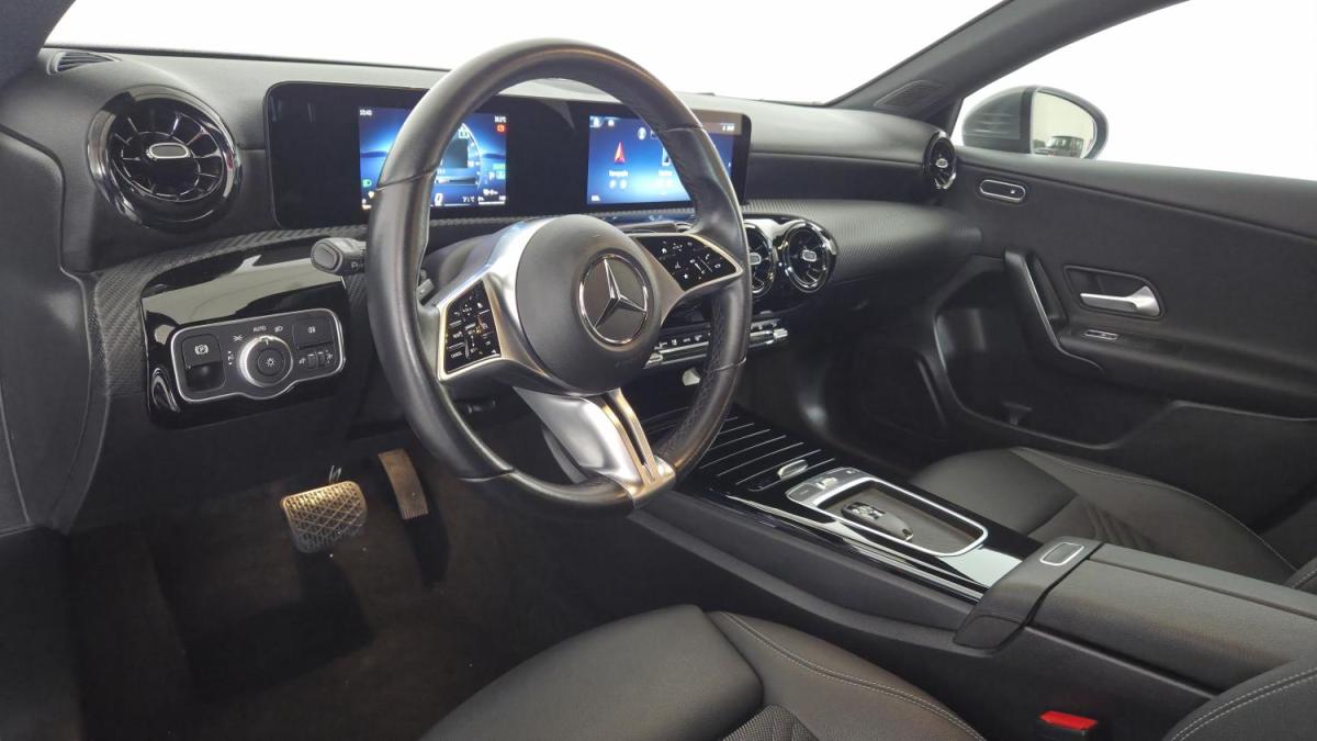 mercedes-benz-classe-a-2023-hibrido-a-gasolina-1332cc