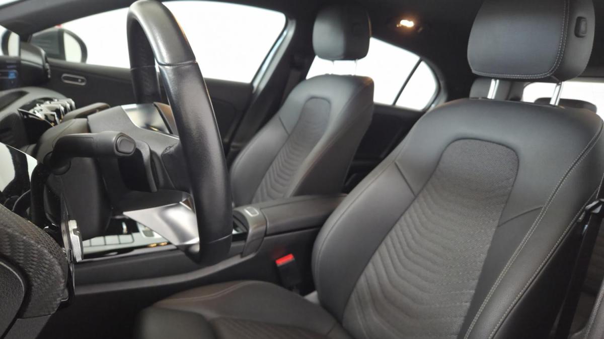 mercedes-benz-classe-a-2023-hibrido-a-gasolina-1332cc