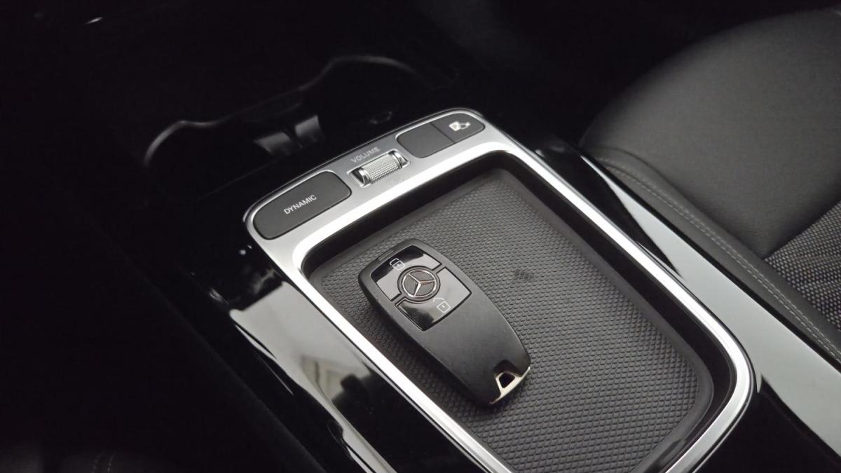 mercedes-benz-classe-a-2023-hibrido-a-gasolina-1332cc