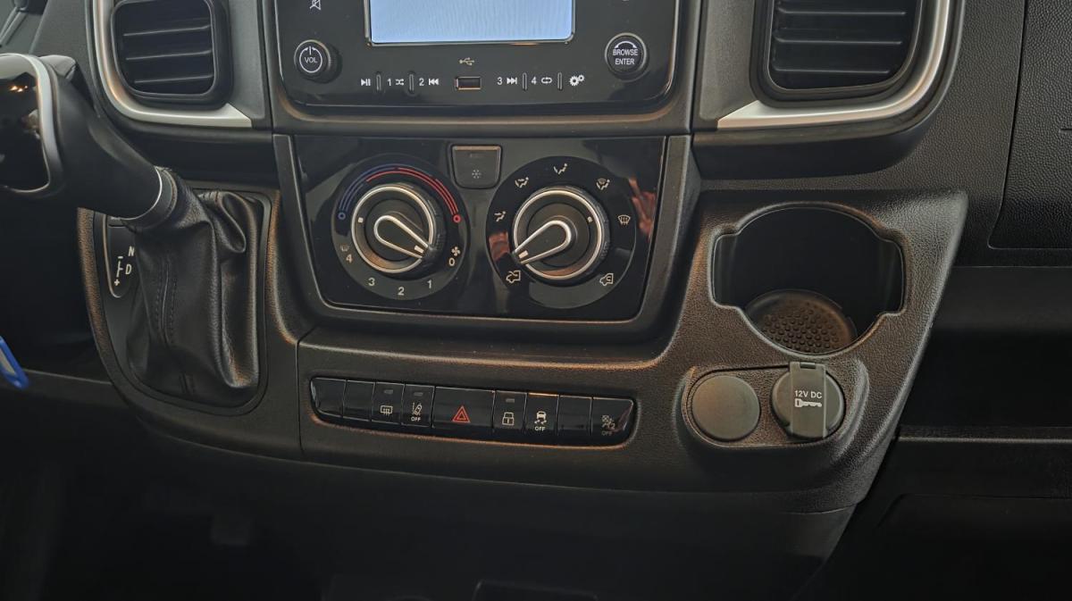 peugeot-boxer-2025-diesel-2184cc
