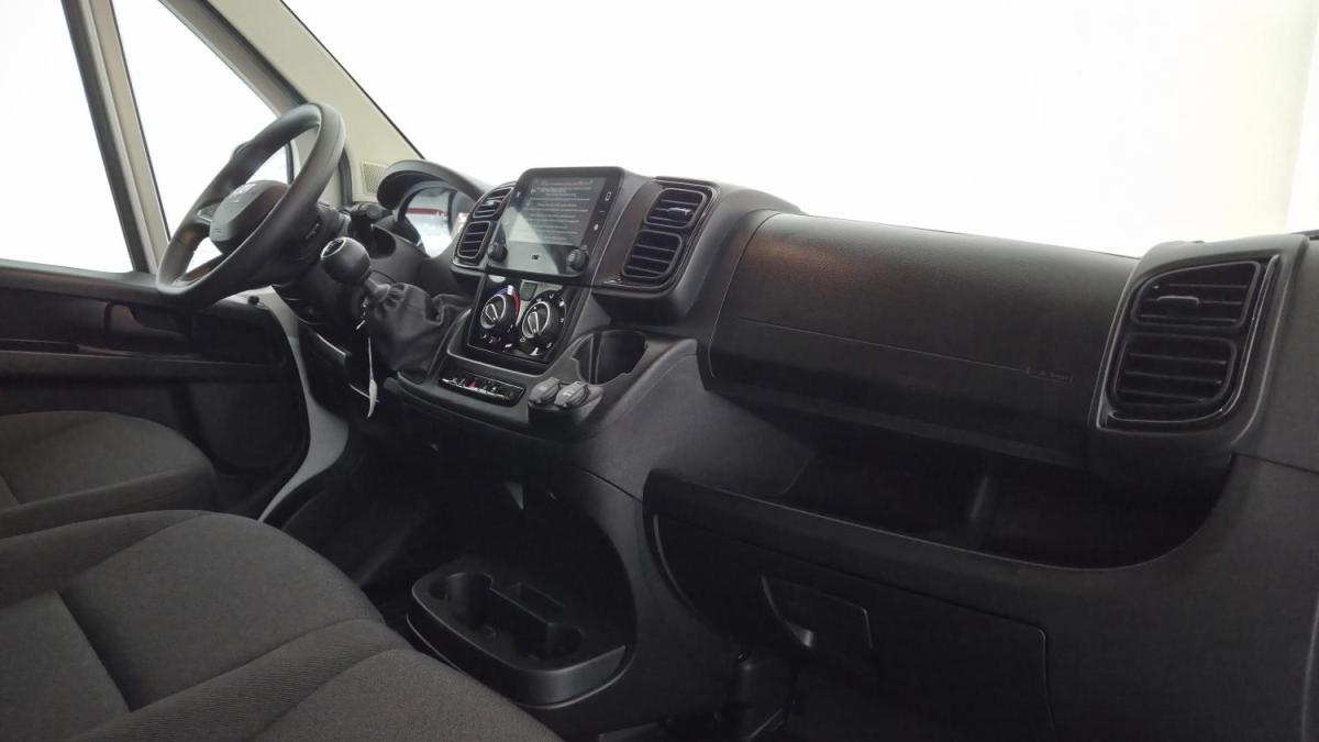 fiat-ducato-2025-diesel-2184cc