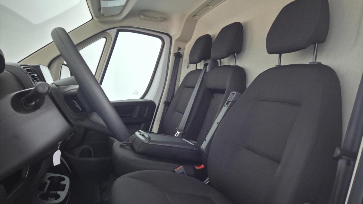 fiat-ducato-2025-diesel-2184cc