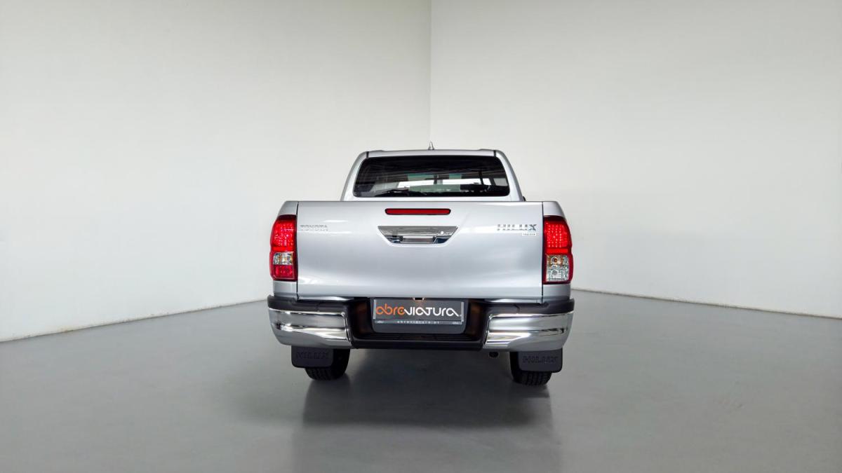 toyota-hilux-2026-diesel-2393cc