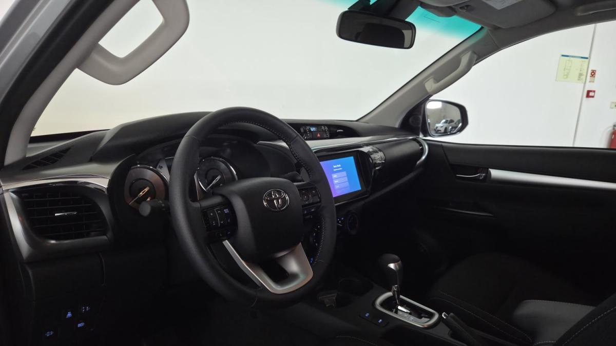 toyota-hilux-2026-diesel-2393cc