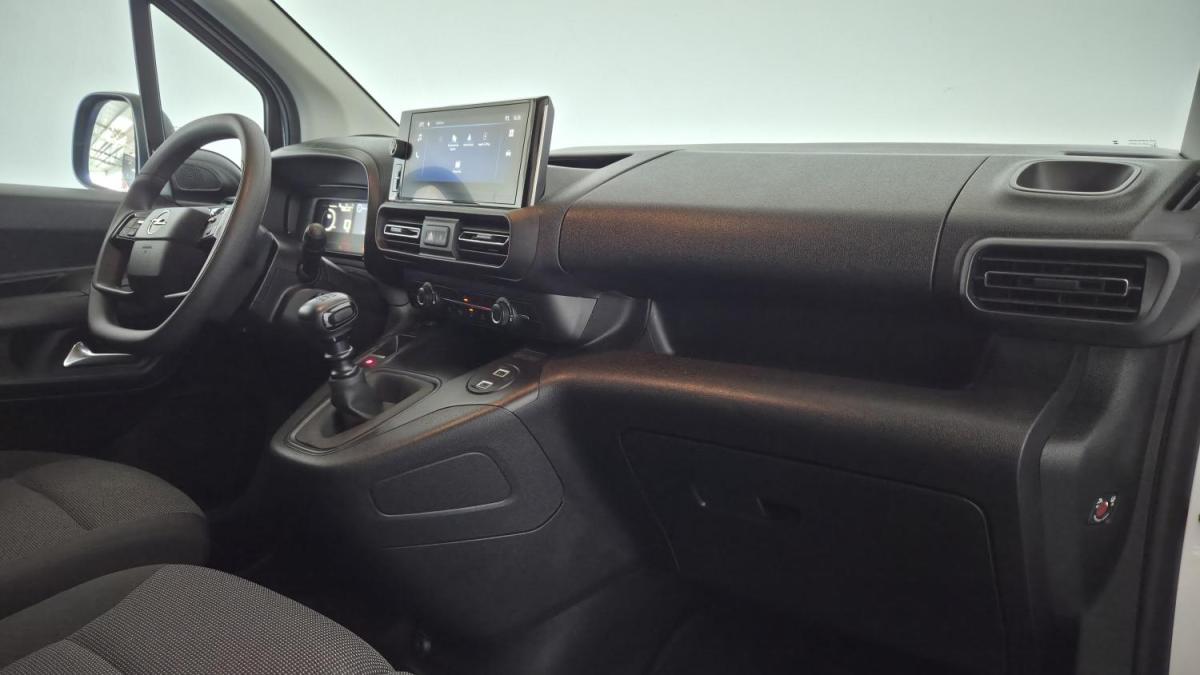 opel-combo-2025-diesel-1499cc