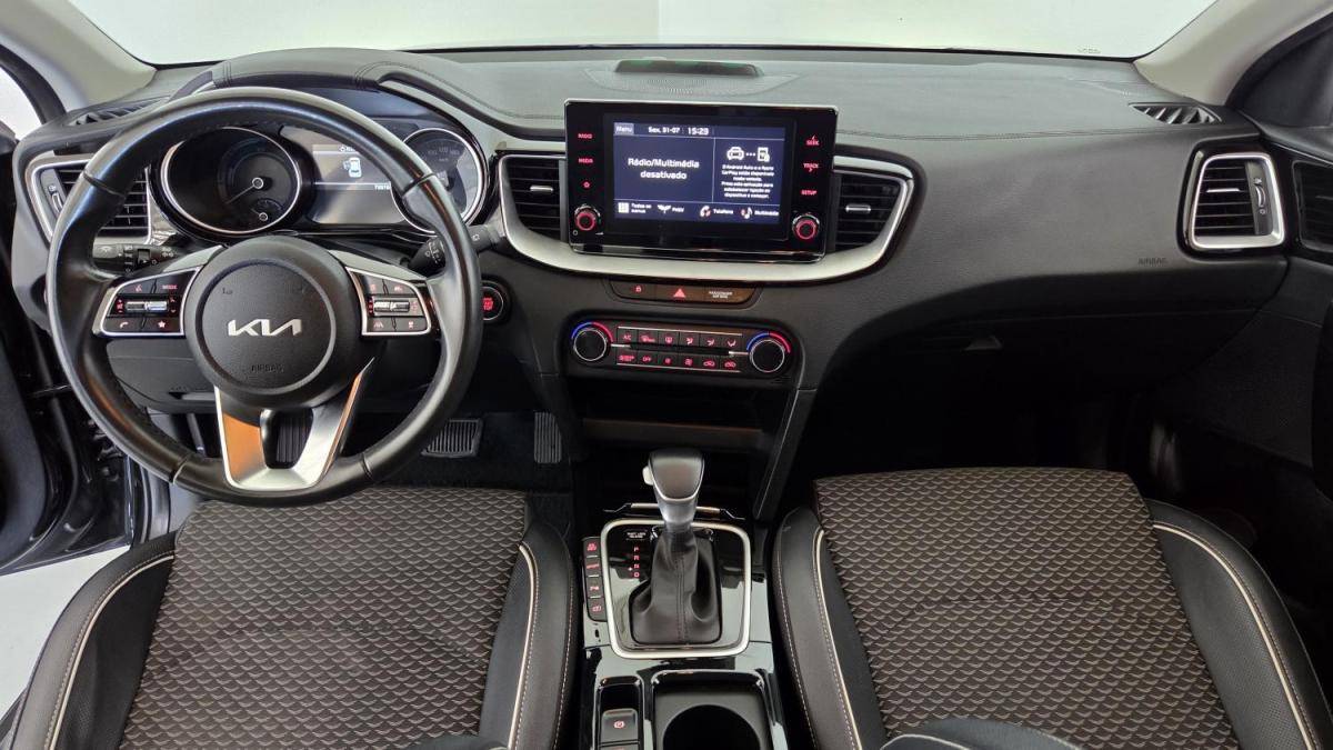 kia-xceed-2022-hibrido-a-gasolina-1580cc