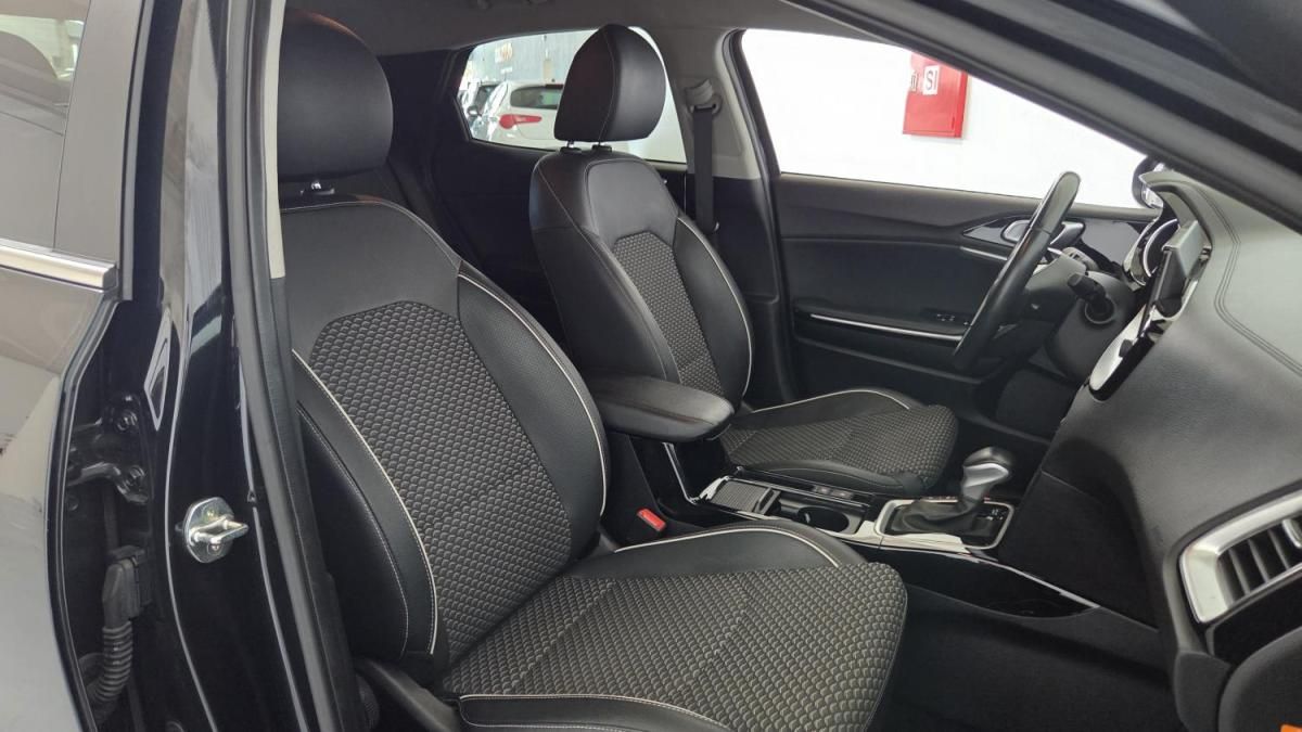 kia-xceed-2022-hibrido-a-gasolina-1580cc