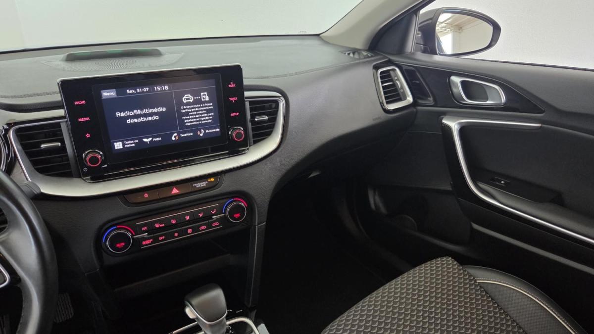 kia-xceed-2022-hibrido-a-gasolina-1580cc