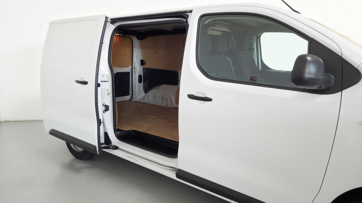 fiat-scudo-2023-diesel-1499cc