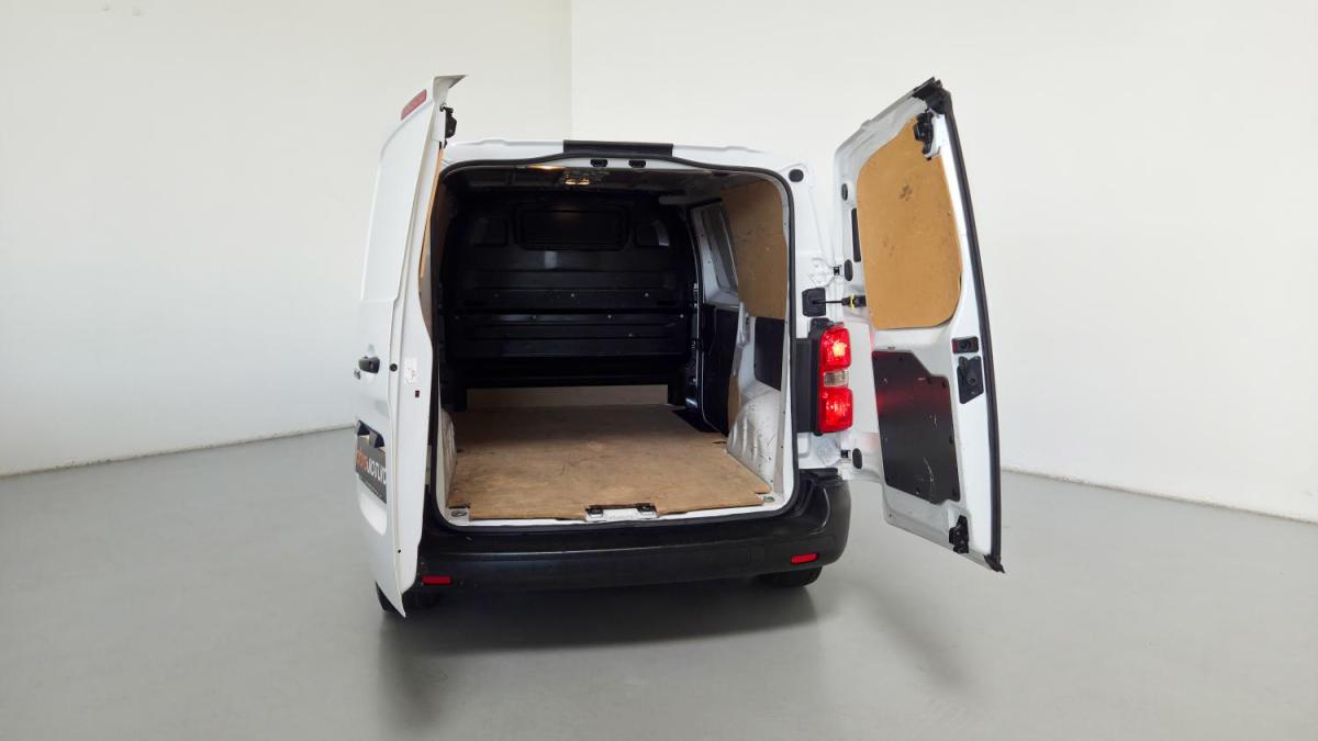fiat-scudo-2023-diesel-1499cc