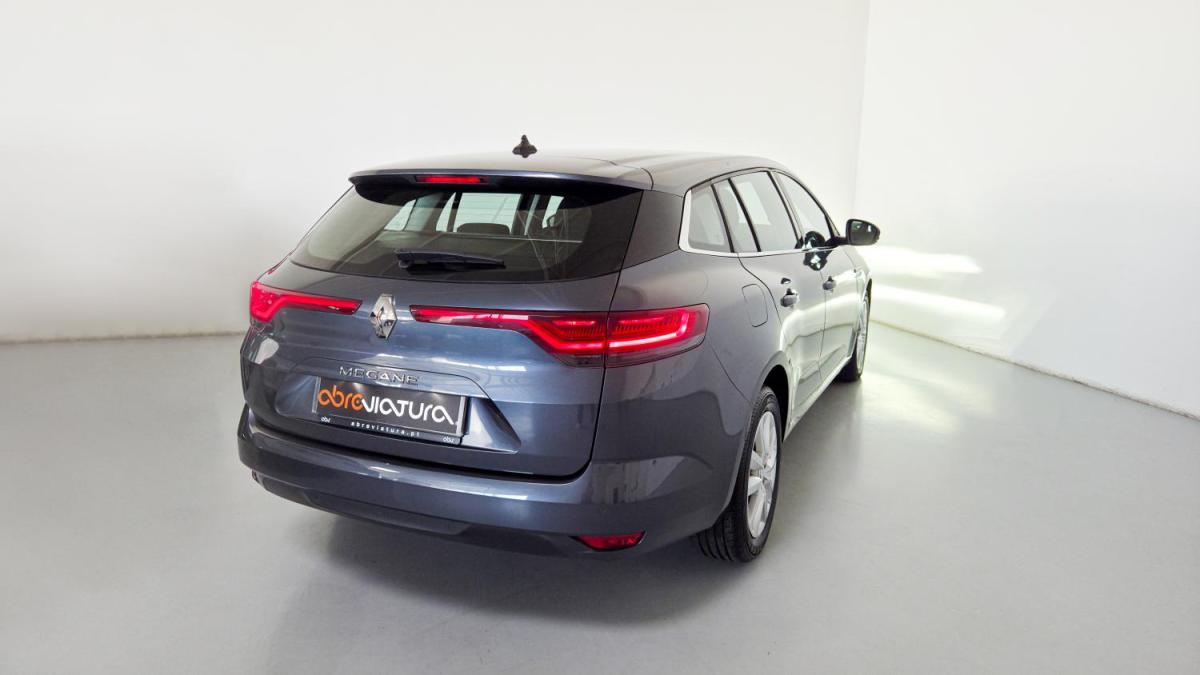 renault-megane-sport-tourer-2022-diesel-1461cc