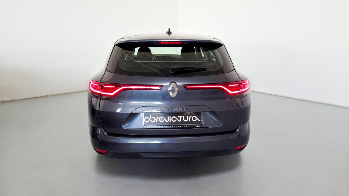 renault-megane-sport-tourer-2022-diesel-1461cc