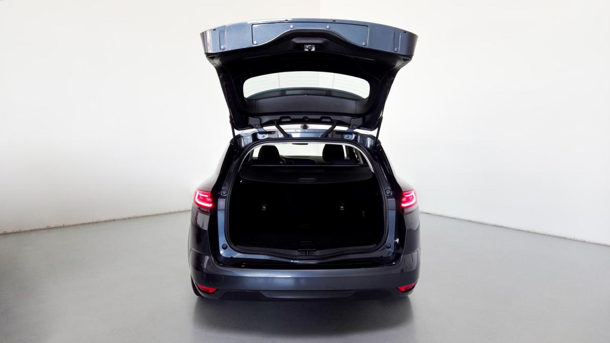 renault-megane-sport-tourer-2022-diesel-1461cc
