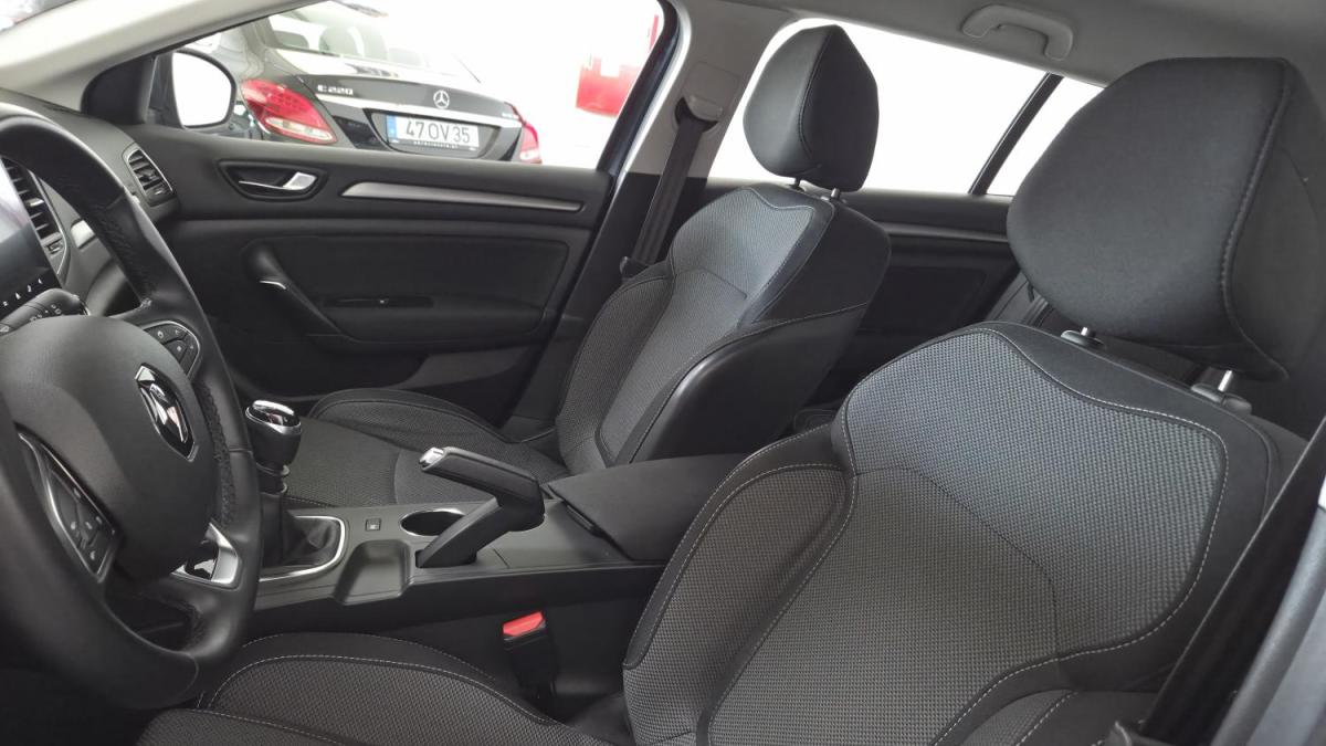 renault-megane-sport-tourer-2022-diesel-1461cc