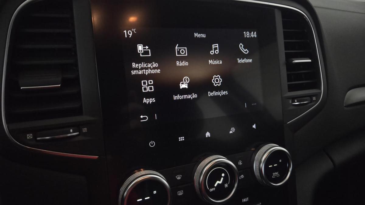renault-megane-sport-tourer-2022-diesel-1461cc