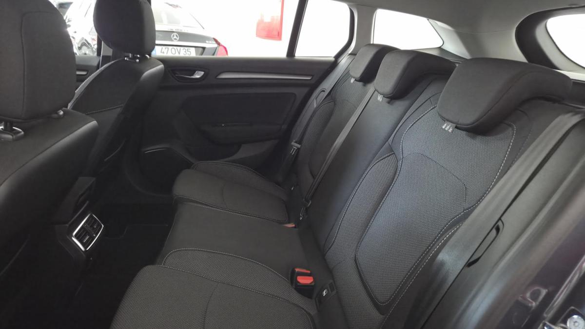 renault-megane-sport-tourer-2022-diesel-1461cc