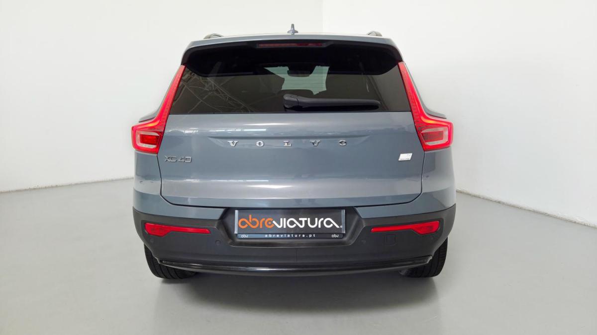 volvo-xc40-2022-hibrido-a-gasolina-1477cc