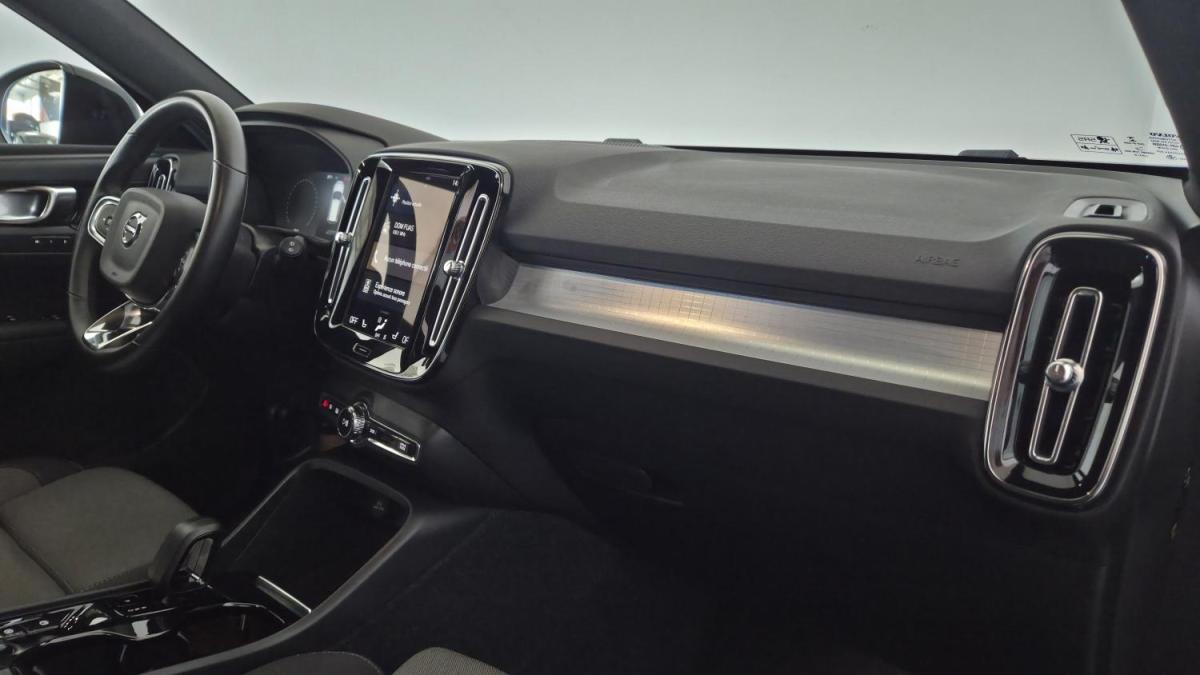 volvo-xc40-2022-hibrido-a-gasolina-1477cc