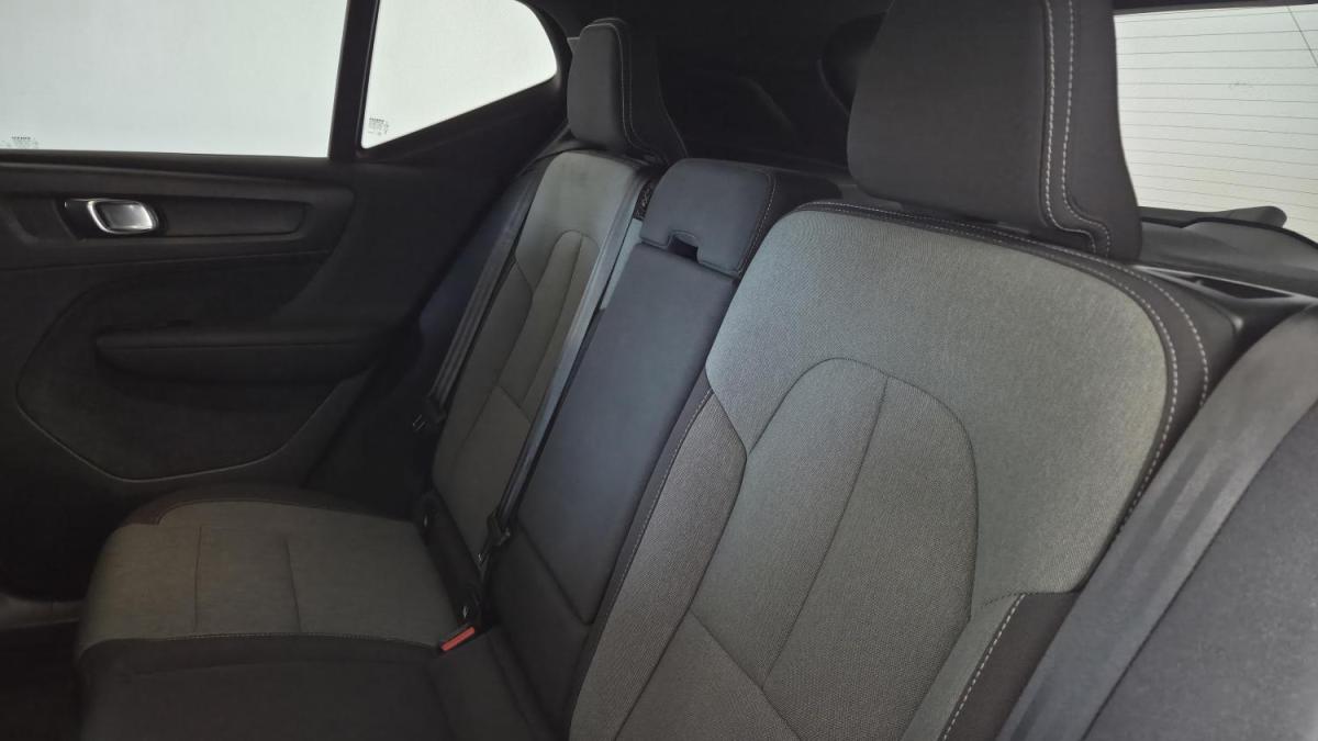 volvo-xc40-2022-hibrido-a-gasolina-1477cc
