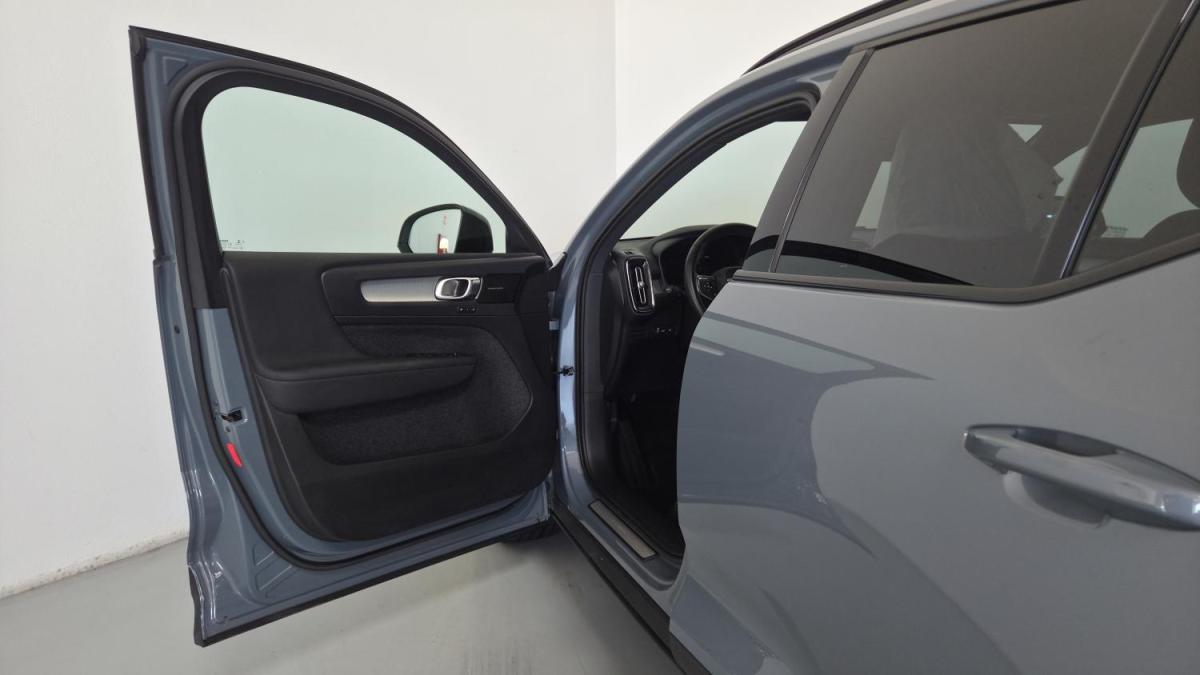 volvo-xc40-2022-hibrido-a-gasolina-1477cc