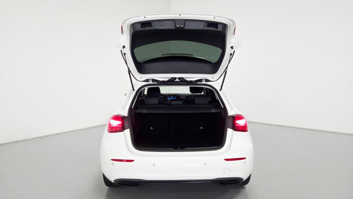 mercedes-benz-classe-a-2023-gasolina-1332cc