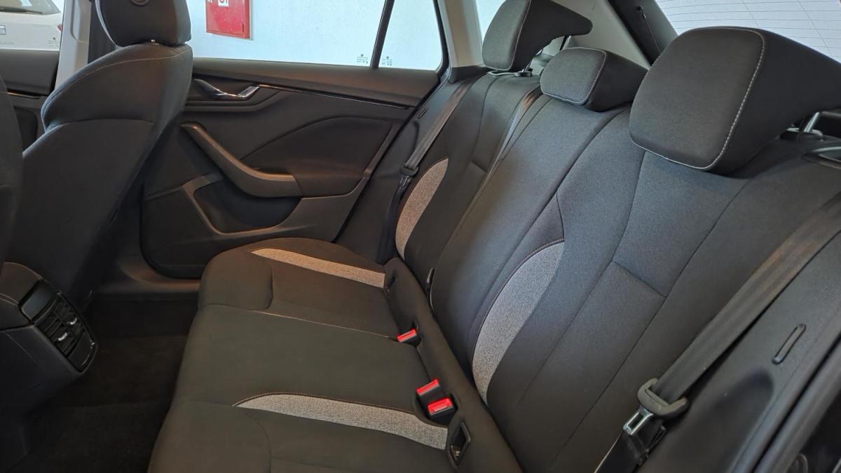 skoda-kamiq-2024-gasolina-999cc