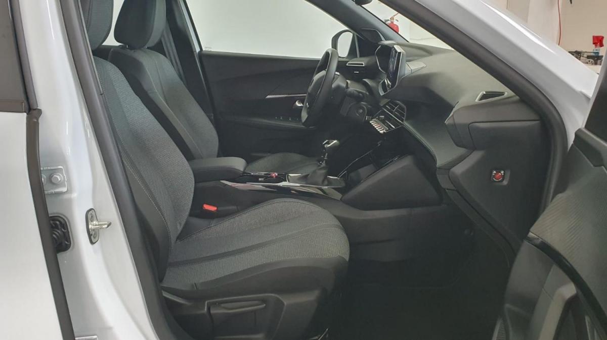 peugeot-2008-2024-gasolina-1199cc