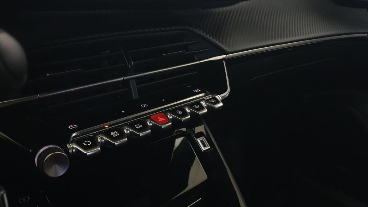 peugeot-2008-2024-gasolina-1199cc