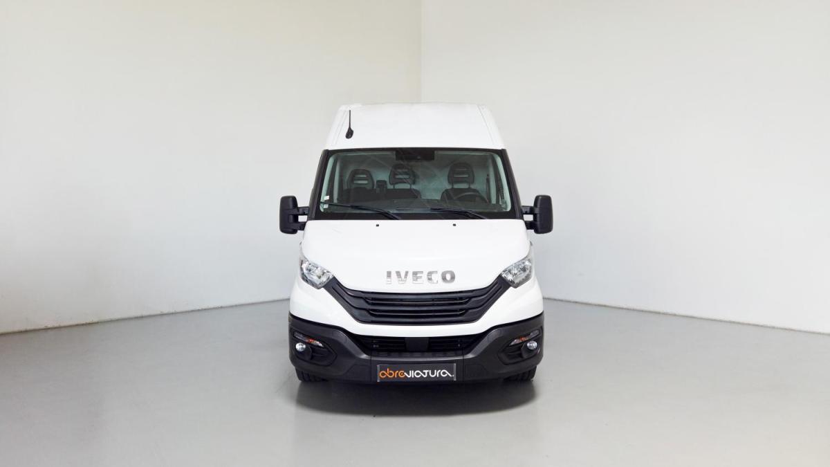 iveco-daily-2022-diesel-2300cc